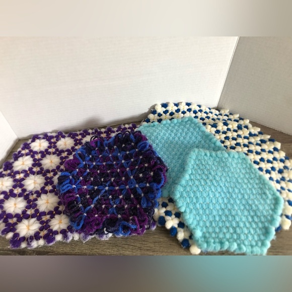 Vtg Handmade Kitchen Hot Pads - Picture 1 of 16